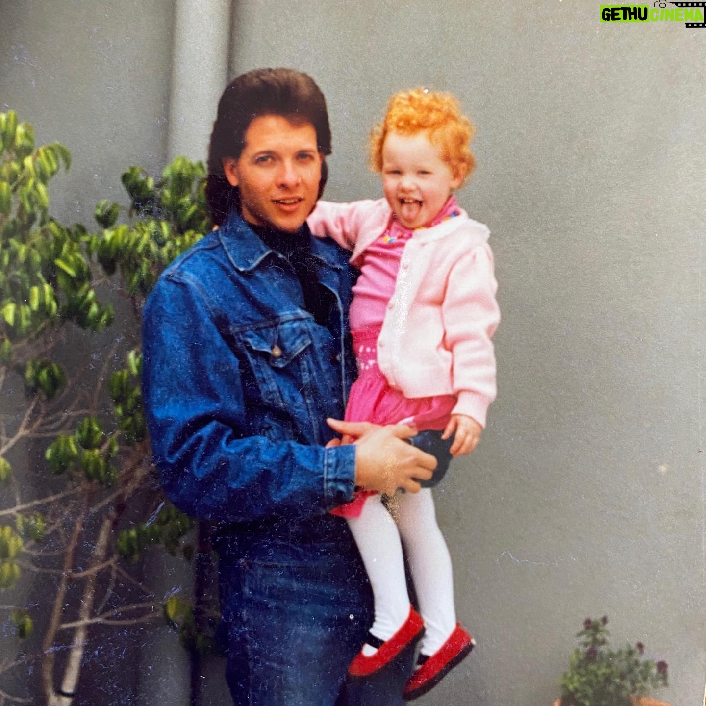 Jessica Keenan Wynn - 3.3K Likes - Happy Fatherās Day to my Dadās mullet and all the mullets out there that taught us to reach for the sky with flexible hold š