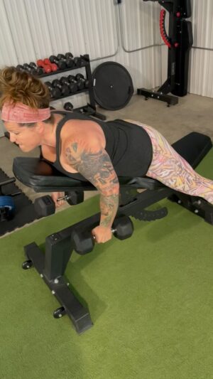 Jessica Kresa Instagram - Damn this feels good!!!! What are you doin to feel better??? Are you investing in yourself?