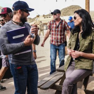 Jessica Paré Instagram - Smiling extra bc tonight’s episode is directed by the all-around wonderful @maxthieriot 💜