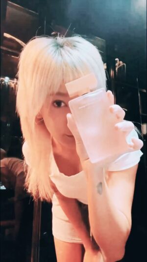 Jessica Pasaphan Instagram - GRWM 🧡

 
EVEANDBOY X NARCISO RODRIGUEZ For Her Musc Nude EDP @eveandboy #eveandboy 
#ebnarciso
