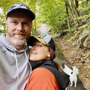 Jessica Vosk Instagram - Speaking of “It’s giving Thanks…”

Dave, you’ve become an anchor, a best friend, and are among the kindest souls I’ve ever crossed paths with. You even got to meet my Dad at the end. Thank you for really showing up when you didn’t need to. I’ll tell ya, this was the best surprise of my year, kids. 

Also, I was just waiting for Taylor Swift to announce her relationship first.