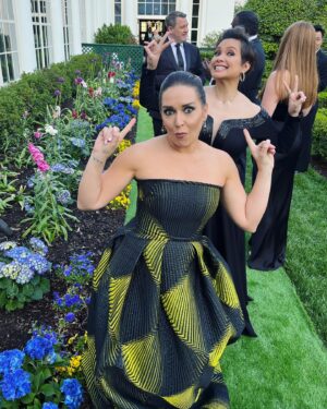 Jessica Vosk Instagram - Is it weird I’m deceased now?

#whitehouse #statedinner #funnygirl #broadway #president

Dress: @alexteih_studio
Jewels: @brokenenglishjewelry
Heels: @sam_edelman 
Styled: @dassonvogue
Makeup: @erwinkarmagomez 
Hair: Nariye Hiraoglu