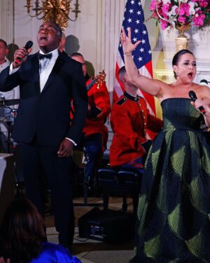 Jessica Vosk Instagram - Is it weird I’m deceased now?

#whitehouse #statedinner #funnygirl #broadway #president

Dress: @alexteih_studio
Jewels: @brokenenglishjewelry
Heels: @sam_edelman 
Styled: @dassonvogue
Makeup: @erwinkarmagomez 
Hair: Nariye Hiraoglu