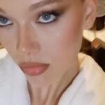 Jessica Alexander Instagram - @yslbeauty 💋