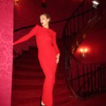 Jessica Alexander Instagram - 🥀 @givenchy @matthewmwilliams thank u for having me for 24 hrs in paris ~ dining on the stage of the théâtre des variétés #mytheresaxgivenchy