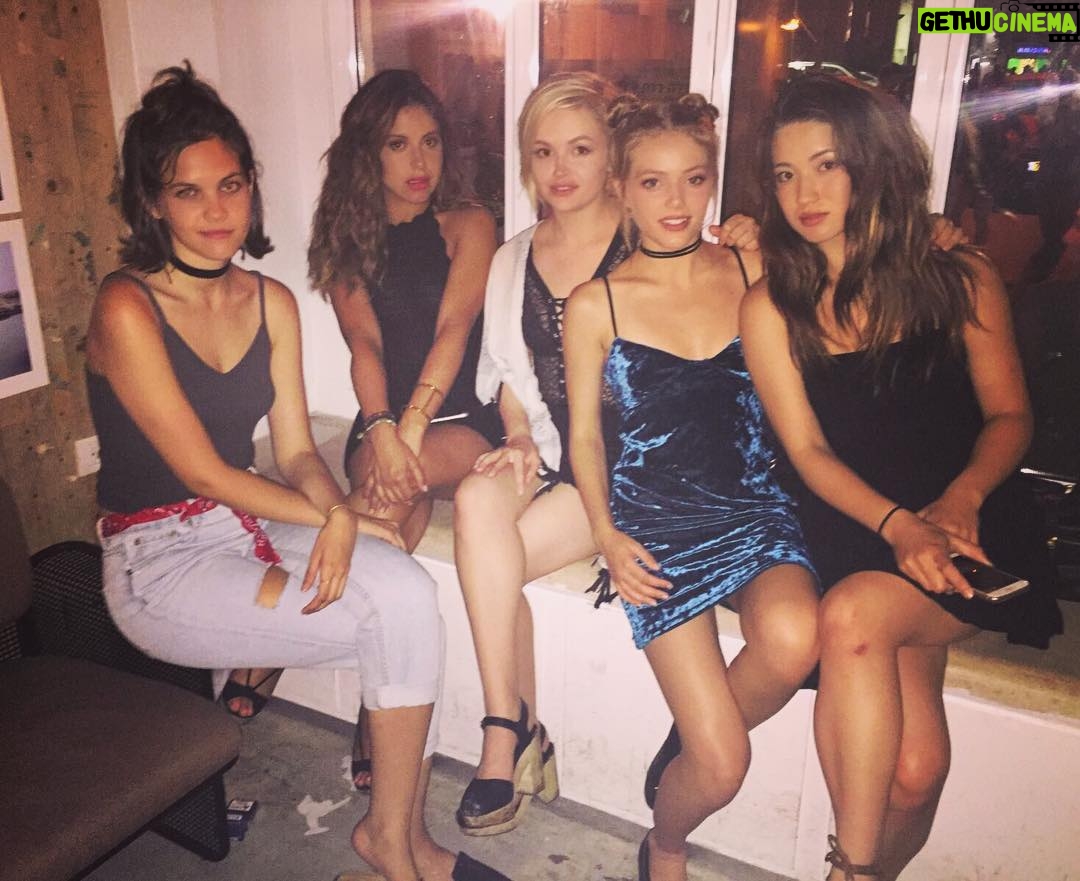 Jessica Amlee Instagram - When we all get along in real life... #greenhouseacademy