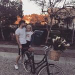 Jessica Amlee Instagram - You’ll find me strolling around Los Feliz on this bad boy 🙌🏼 don’t know why I’m giving you so much attitude in these photos but I love you #bikesandboys