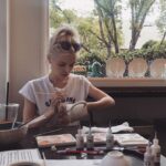 Jessica Amlee Instagram - Painting a turtle mug is serious business 👩🏼‍🎨😂 #focus #turtlemug