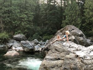 Jessica Amlee Instagram - 📍🏔💦 #happycamper yo, call me skinny one more time I dare ya bro
