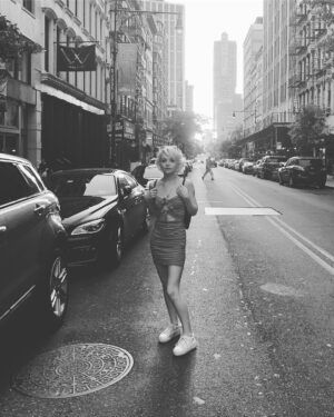 Jessica Amlee Instagram - New York you’re perfect, please don’t change a thing #lcdsoundsystem #nyc