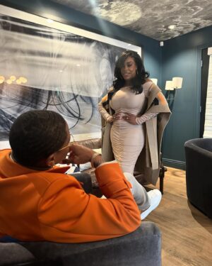Jessica Betts Instagram - To Be Celebrated 🏆 Life should not only be lived, It should be CELEBRATED 👽🥰❤️ Special thanks to @niecynash1 @shawnfinniebeflourishing @kitapubdiva @joeyharrisinc & @donjuliotequila 💯🎉🎉