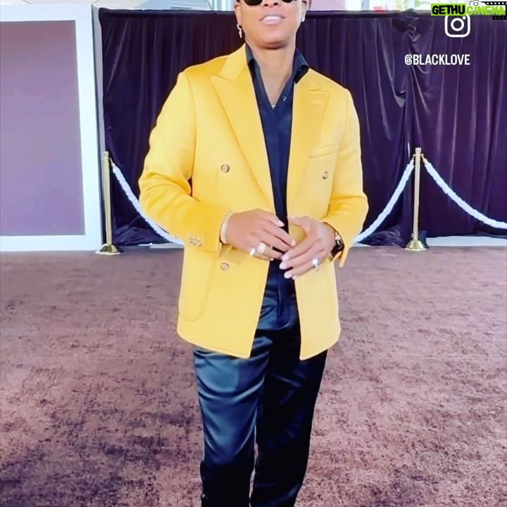 Jessica Betts Instagram - @Essence Black Women in Hollywood luncheon was an Entire Vibe 🏆👽 Congratulations to the wonderful Honorees 💫✨✨✨🥰