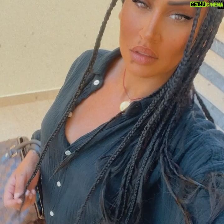 Jessica Da Silva - 576 Likes - Voilà mes pépites de chez @la_rga
Vous avez -15% et tote bag offert pour les 20e commandes
Bonne vacances š