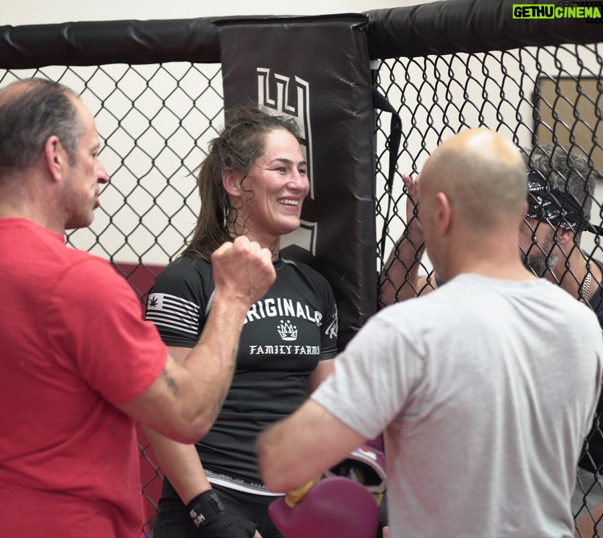 Jessica Eye Instagram - Original Eye Team π§Ώπ. I cant wait to fight. @originalssandiego_ . . #jessicaevileye #evil #evileye #originals #familyfarms #familyteam #ufc276 #lasvegas #cleveland #ilovemylife