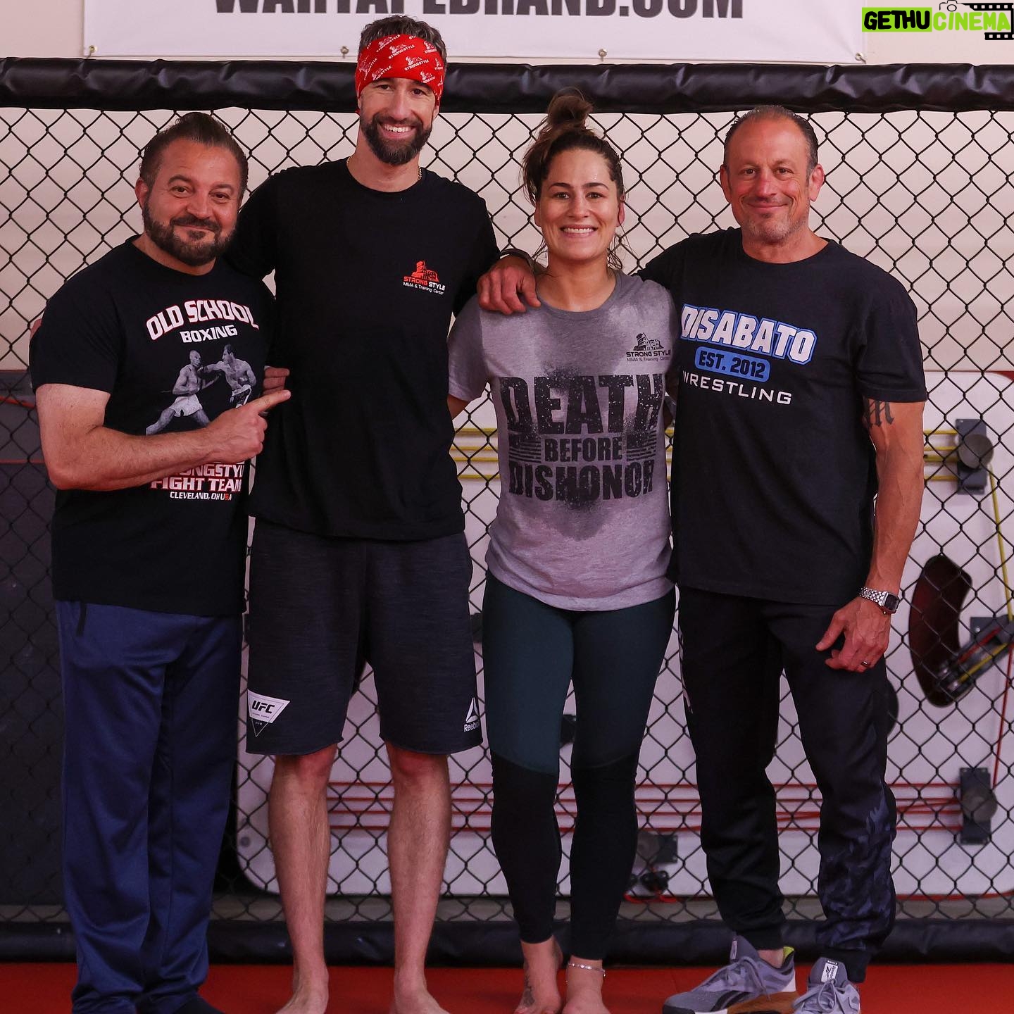 Jessica Eye Instagram - So F-n happy!!!! @strongstyle_mma . . 📸 @tcpphotocle #jessicaevileye #eyebelieve #ufc276 #ohio #lasvegas #home
