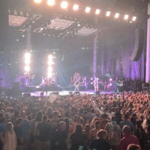 Jessica Eye Instagram - So much fun getting to see  @rebelutionmusic. 
.
.
#jessicaevileye #rebelution #cleveland