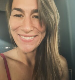 Jessica Eye Instagram - Thanksgiving is this week and we all love the food fest. However what are you thankful for going Into this week ? 
I’m thankful for autonomy 🥳. 
.
.
#jessicaevileye