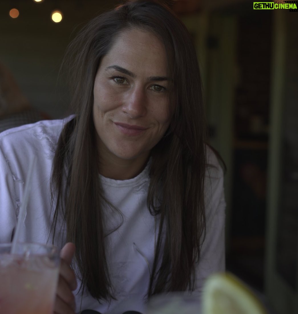 Jessica Eye Instagram - Good morning, make sure to smile it increases your face value 😃 . . #jessicaevileye