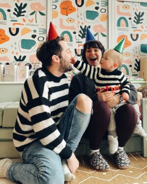 Jessica Fox Instagram - Thank you for all River’s birthday wishes! We had a glorious day of presents, giraffes, ukuleles, rice cakes, laughter, fun free cake (actually tasted lovely!) and lots of family time, my heart is full! ♥️