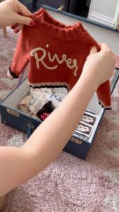 Jessica Fox Instagram - Ever since River turned one I have been thinking about our first year and all the core memories we have created as a family and all the ones to come. Our beautiful memory case from @meminio makes a very special keepsake and unique way to store all River’s treasures safely. I can’t wait to add to it year after year and explore it together ♥️ #pr product/ad