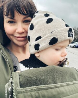 Jessica Fox Instagram - Thank you for all River’s birthday wishes! We had a glorious day of presents, giraffes, ukuleles, rice cakes, laughter, fun free cake (actually tasted lovely!) and lots of family time, my heart is full! ♥️