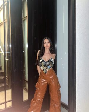 Jessica Green Instagram - Last night ✨ @mewmewsofficial 

20% OFF Store Wide with my code JSCAMM20