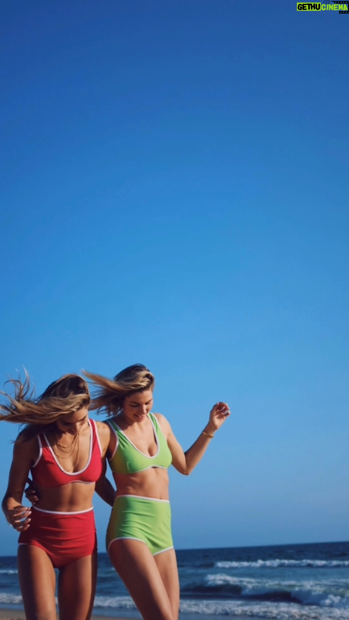 Jessica Hart Instagram - When you really do capture just the most perfect moment. @perfectmomentsports @ashleyhart 📸@jameskirkham #besties