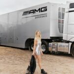 Jessica Hart Instagram - HARPERS BAZAAR AUSTRALIA X AUS GP 2024 Thank you so much @pierretoussaint for capturing the weekend so perfectly! Thank you to everyone that made it happen @mercedesbenzau @jerrystamoulis @josephtenni @kirstymcbeathcreative @blankadudas @jameskirkham @race.service @bazaaraustralia - it’s not the easiest location to shoot 💃🏼🏎️💥🥰💋