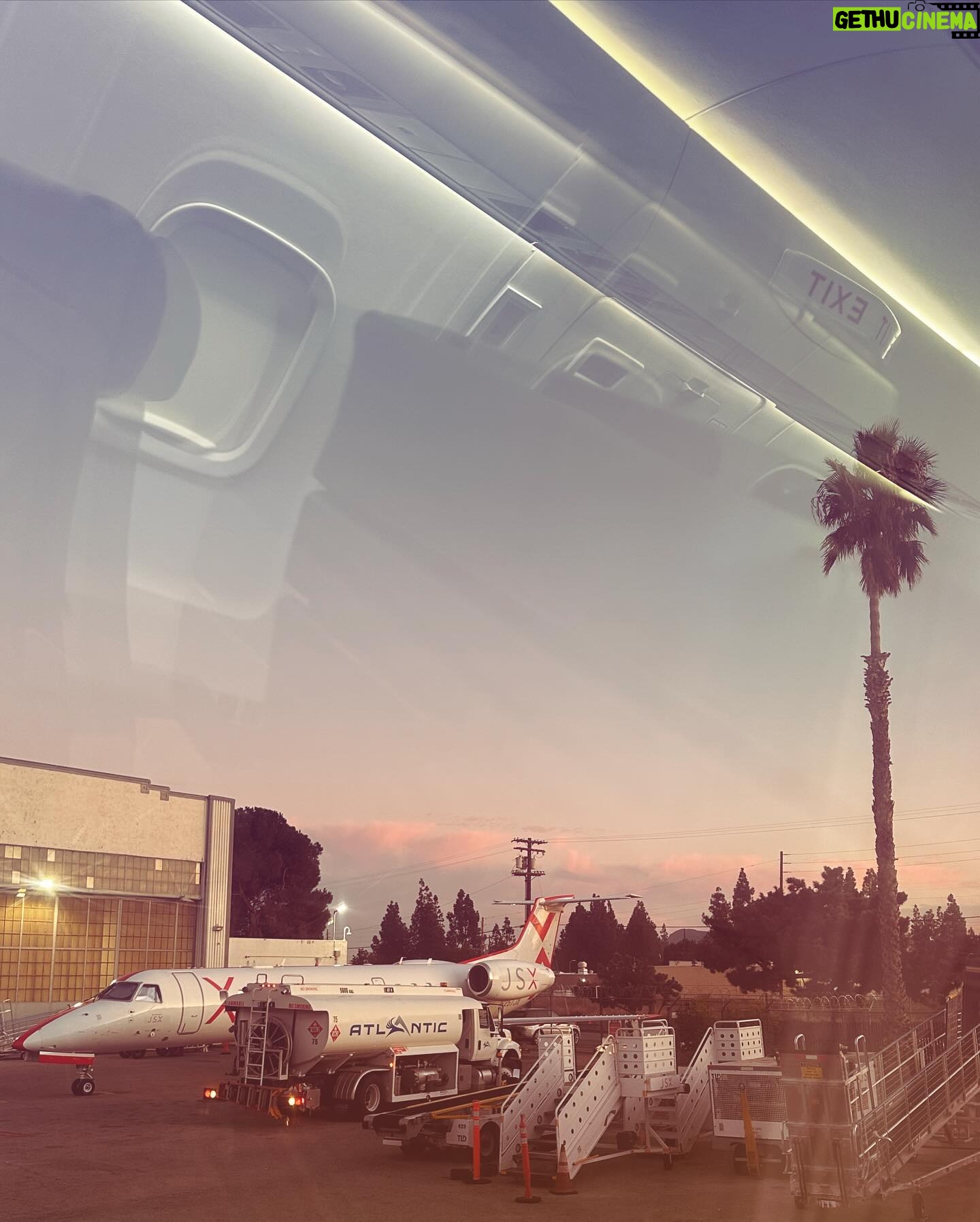Jessica Hart - 21.6K Likes - If I’m lucky enough to have JSX making a route I need to take, I #flyjsx it just simplifies things ⭐️ @flyjsx #partnership