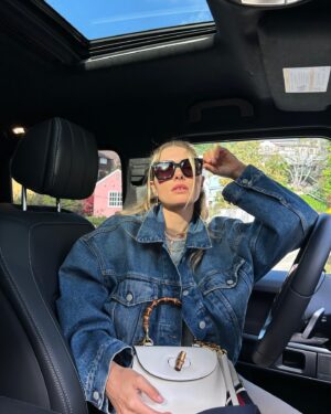 Jessica Hart Instagram - Me, myself and I