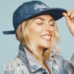 Jessica Hart Instagram - You will never influence the world by trying to fit in. Celebrate individuality !! ~ @lumabeauty