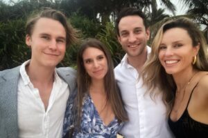 Jessica McNamee Instagram - Hawaii
  the best damn wedding @jameslafferty @alexandrapark1 💒