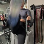 Jessica McNamee Instagram - Whole body workout courtesy of @andreakinsky… if that’s your thing… 💪🏽 3 sets x 15 reps