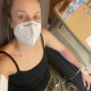 Jessica McNamee Instagram - Instagram vs reality: Covid edition. 
*spoiler* I have Covid. 

I’m double vaxxed and took all the precautions; masks indoors, testing every 2 days for work etc and let me tell you it still got me GOOD. I was really not well. For three days I was a wreck and I was deeply scared. But, I repeat, for only 3 days… because #Vaccines work! 

All I can say is THANK GOODNESS for science! It went as quickly as it came and yes, I was unlucky to have a breakthrough case but I can not imagine how much sicker I would have been or how much longer this would have dragged on or how many other people I could have infected (zero as of now) had I not been vaccinated.

Those of us who have access should not be taking our privilege for granted. Don’t be an ass hat. Protect yourself and others 💉 

Thank you to @patrickcaruso for looking after me! And thank you to the amazing CREW that I’m working with on #thevisitor @blumhousehorror who are the unsung heroes of making films in the time of covid