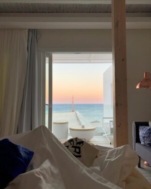 Jessica McNamee Instagram - WANDERLUSTING! Throw your Euro suggestions at me!
