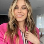 Jessica McNamee Instagram - Press day for The Visitor @blumhousehorror big ups to the glam team 😮 @emilychengmakeup @josephchasehair woof I felt like a 👸🏼