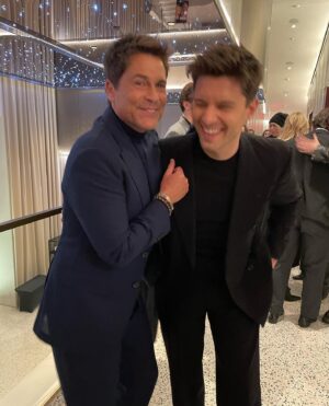 Jessica Parker Kennedy Instagram - Lovely lovely lovely evening celebrating @roblowe and @johnnylowe on their Father/Son @netflix show “Unstable”premiering March 30th. Thanks for letting me tag along @ronenrubinstein 
🎬🍿

Makeup @makeupbymotoko 
Hair @tildebymatilde 
Necklace @vraiofficial