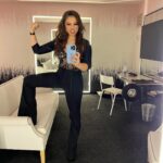 Jessica Parker Kennedy Instagram - #WorldMMAAwards #KnockOutOfTheYear #UFC Hair by @sambentson Makeup by @keelyzelanka