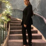 Jessica Parker Kennedy Instagram - Thank you to @MetMuseum for hosting #PercyJackson and thank you to @Versace for this insane suit 🐍 @PercySeries premieres tomorrow Dec 20th on @DisneyPlus ⚡️ Styled by @highheelprncess