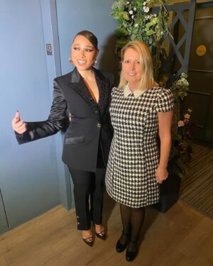Jessica Parker Kennedy Instagram - Thank you to @MetMuseum for hosting #PercyJackson and thank you to @Versace for this insane suit 🐍

@PercySeries premieres tomorrow Dec 20th on @DisneyPlus ⚡️

Styled by @highheelprncess