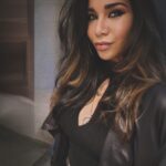 Jessica Pimentel Instagram - Has this happened to you? How long is this going to last??!!! In August 2023 I lost my sense of smell. This was after music festival tour season so I'm guessing a viral side effect. For months I could smell nothing until the end December 2023 when I was hit with another viral infection after a tour run which restored partial sense of smell, but now almost all my favorite scents smell the same and terrible, especially anything with a strong alcohol base. For example, Listerine, husband's cologne, my favorite perfume, windshield wiper fluid and wine all smell the same and deadly. It also applies to my favorite conditioner and incense. It kind of smells like if you ate a box incense, pooped it out and let it get moldy... I can however, smell essential oils, menthol and things on fire. Anything with a faint smell is still almost non-existent.. If this happened to you how long did it take for things to get back to normal? There goes my career as a perfumer ... . #arosmia #parosmia #whatsthatsmell #smellsliketeenspirit #👃🏽 #dior #perfume