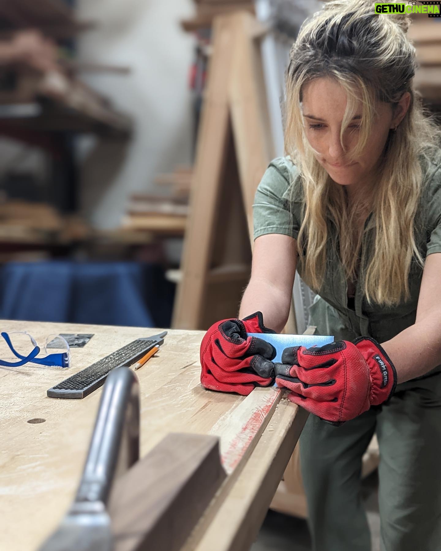 Jessica Rothe Instagram - How to make a bow from scratch- Step 1. Marry a bowyer Step 2. Make a bow *if you cannot complete step 1, head to @lawoodshop ,sign up for their new bow making class, and watch all of your Robin Hood/Katniss Everdeen dreams come true 🏹 #woodworking #archery #shamelessplug