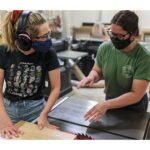 Jessica Rothe Instagram - 6 hours, 8 machines, and a shit ton of mineral oil later I MADE A CUTTING BOARD! (Take that Crate and Barrel.) 💪🏼🪵🪚 Thanks @lawoodshop for this wonderful class, for the insane amount of information and knowledge you managed to pack into one day, and for making my first experience with power tools so incredibly stress-free, safe, and fun. Oh. Also. The owner of your shop is super hot. #quarantinehobbies #woodworking #hotwoodworkinghusband #lawoodshop #lawoodworkingschool