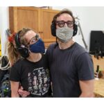Jessica Rothe Instagram - 6 hours, 8 machines, and a shit ton of mineral oil later I MADE A CUTTING BOARD! (Take that Crate and Barrel.) 💪🏼🪵🪚 Thanks @lawoodshop for this wonderful class, for the insane amount of information and knowledge you managed to pack into one day, and for making my first experience with power tools so incredibly stress-free, safe, and fun. Oh. Also. The owner of your shop is super hot. #quarantinehobbies #woodworking #hotwoodworkinghusband #lawoodshop #lawoodworkingschool