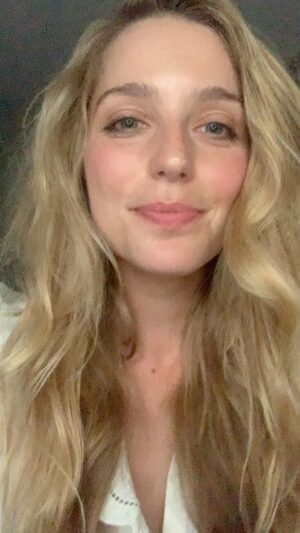 Jessica Rothe Instagram - Feel like you’re trapped in the same day over and over and OVER again?! Well guess what? You can do something to change that! Take charge of your future, use your voice, and VOTE. I truly believe that every vote counts, which is why I’m partnering with HeadCount and Good to Vote to increase voter interaction in a fun and engaging way.  Educate yourself and follow the very easy steps in my link in bio to register, check your voter status, request a mail-in ballot, or even volunteer as a pollster. If 150 of you register to vote, I will host a live Twitter Viewing Party of Happy Death Day 2 U with the stunningly handsome, and darkly twisted, Chris Landon and a few surprise guests! Don’t have Twitter? No problemo.  Before and after the screening, we will be on IGLive to answer questions, tell behind the scenes stories, and just have a grand ole time.