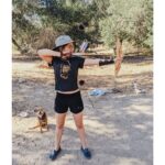 Jessica Rothe Instagram - Tonight we dine on hay bales and paper targets 🏹🐂👀 Shout out to my love @brooklynbowyer for hand crafting this absolutely gorgeous custom bow. You continually amaze me with your crafty ways. Also, I think you’re pretttty hot. Thanks for loving me despite my questionable shooting skills.