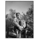Jessica Rothe Instagram – Somehow, despite my grumpy ass WiFi and my complete technological incompetence, @roseandivyjournal managed to capture these photos in my LA backyard CROSS COUNTRY with the help of an app, my tech savvy glam squad, and the power of pamplemousse lacroix. The internet is amazing. 💁‍♀️ @bobbyeliot 💄@jennakristina.  @roseandivyjournal ❤️ link for the article in my stories!