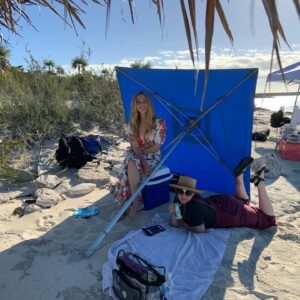 Jessica Rothe Instagram - About a month ago I was lucky enough to go down to the Bahamas to finish a movie I love like no other with a brilliant group of people. I feel so lucky to have been a part of this shoot and can’t wait for you all to see this film. It’s a special one ❤️ Oh, and most importantly....I GOT TO SEE THE SWIMMING PIGS. And yes, they were everything (go to my story for more videos. Because, well, it’s important) 🐷 🌊 
@fowlcay @universalpictures #242filmandtv #allmylife #swimmingpigs