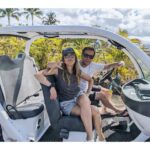 Jessica Rothe Instagram - Golf carts, volcanoes, and Spam oh my 🌋 🌴 🌊