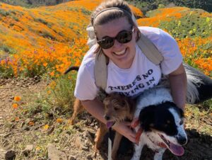Jessica Rothe Instagram - SUPER BLOOM 🌼🌼🌼 Truly one of the most amazing things I have ever seen. Thank you thank you thank you  @alimerlina and @allieveneris (and of course Harvey and Otis 🐶 ) for helping me finally check this off the bucket list. (P.S. No poppies were harmed in the taking of these photos ❤️. If you decide to celebrate the superbloom (which I HIGHLY recommend) just be sure to help protect the flowers and the bloom for years to come by staying on the trails 😘) #superbloom2019 #bucketlist #californiapoppies #nofilter